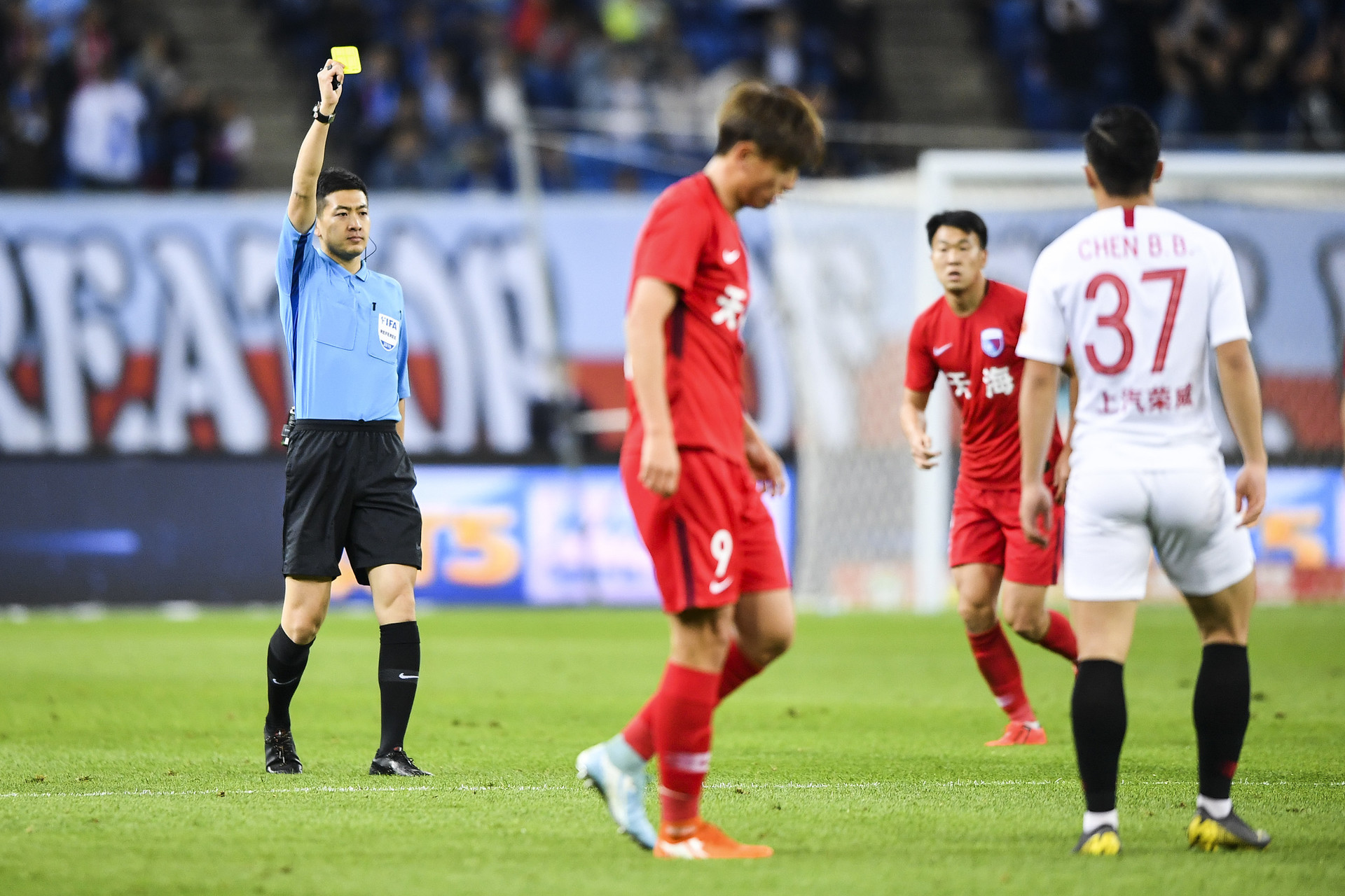 多米棋牌包含转折点亚特兰大状态回暖，全明星赛国际比赛日攻防权衡，质疑声仍在，赛季目标并未改变的词条